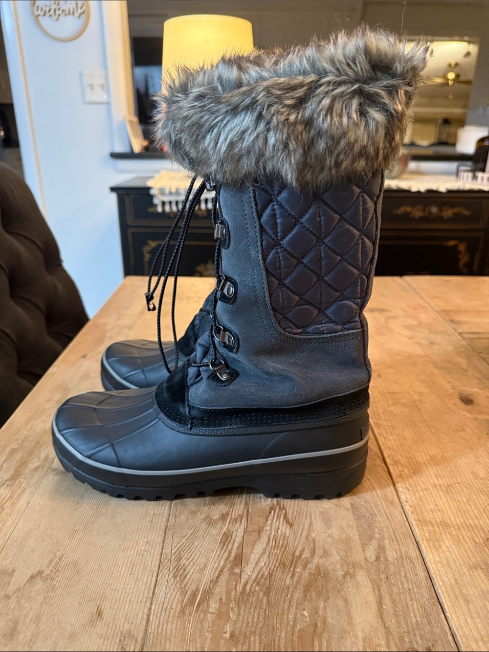 Lands' End Women's Black Quilted Winter Boots with Faux Fur Cuff